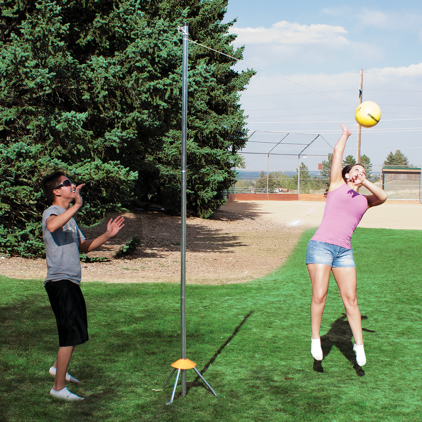 PORTABLE 3 Piece Tetherball Set