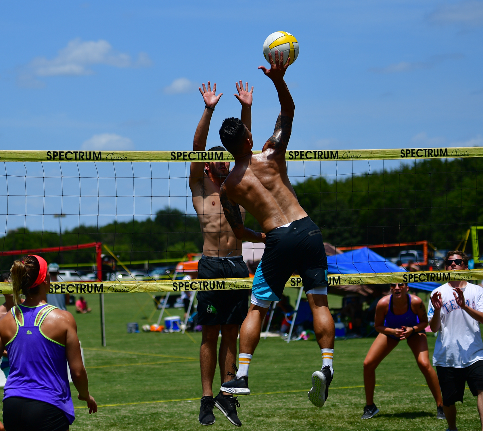 Load video: Number 1 Rated Portable Outdoor Volleyball Set - Park &amp; Sun Sports Spectrum Classic